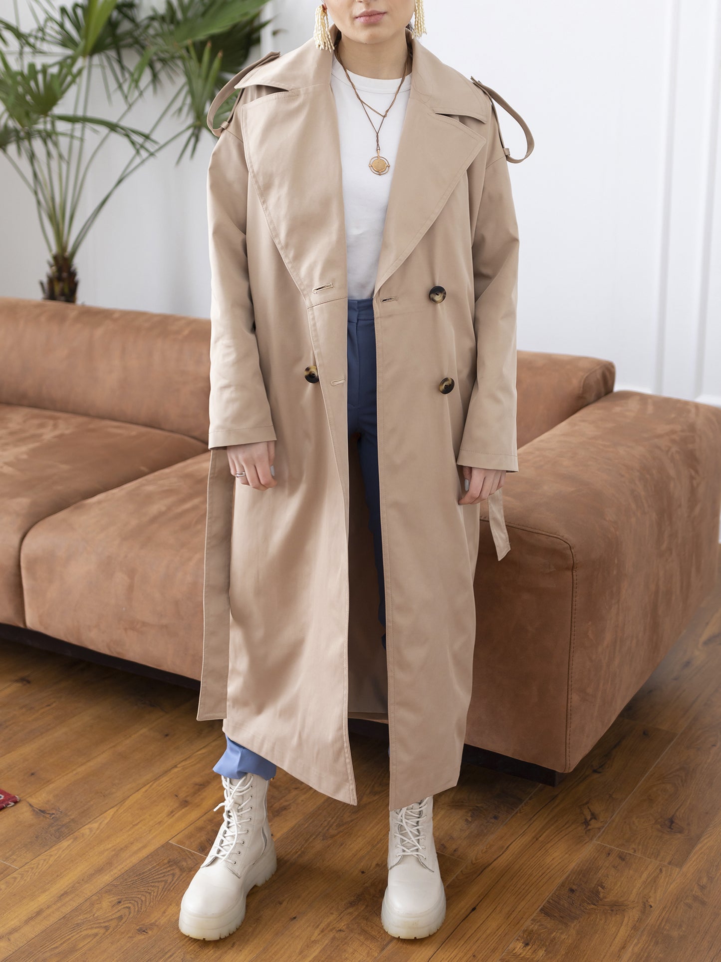 Double-breasted water-resistant trench coat, Beige