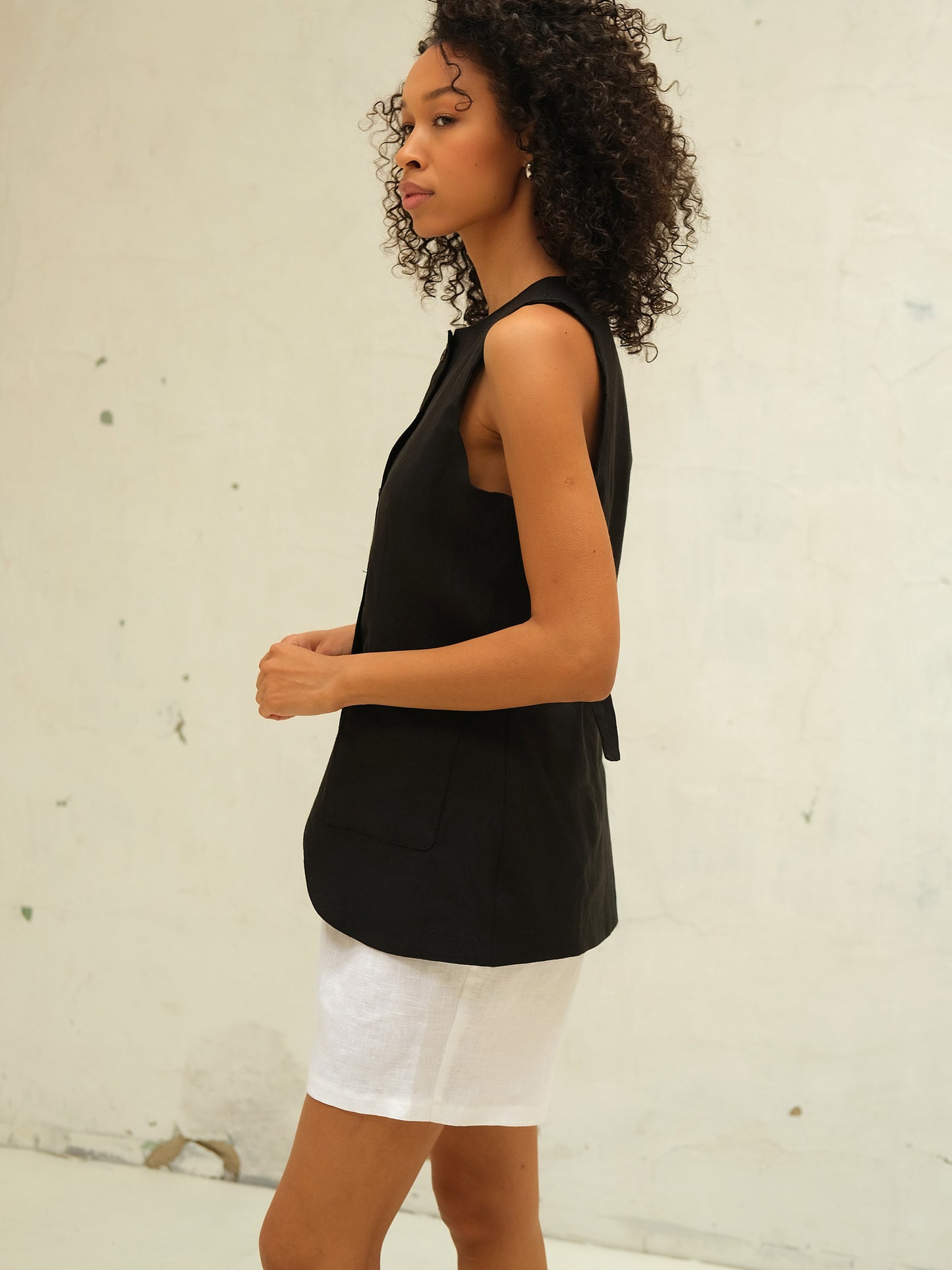 Linen Bermuda Shorts, White