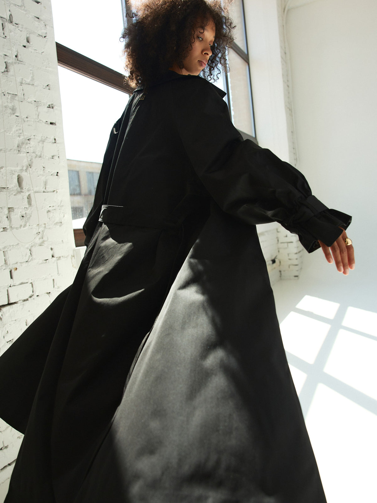 CHÉLIE long black oversized trench coat
