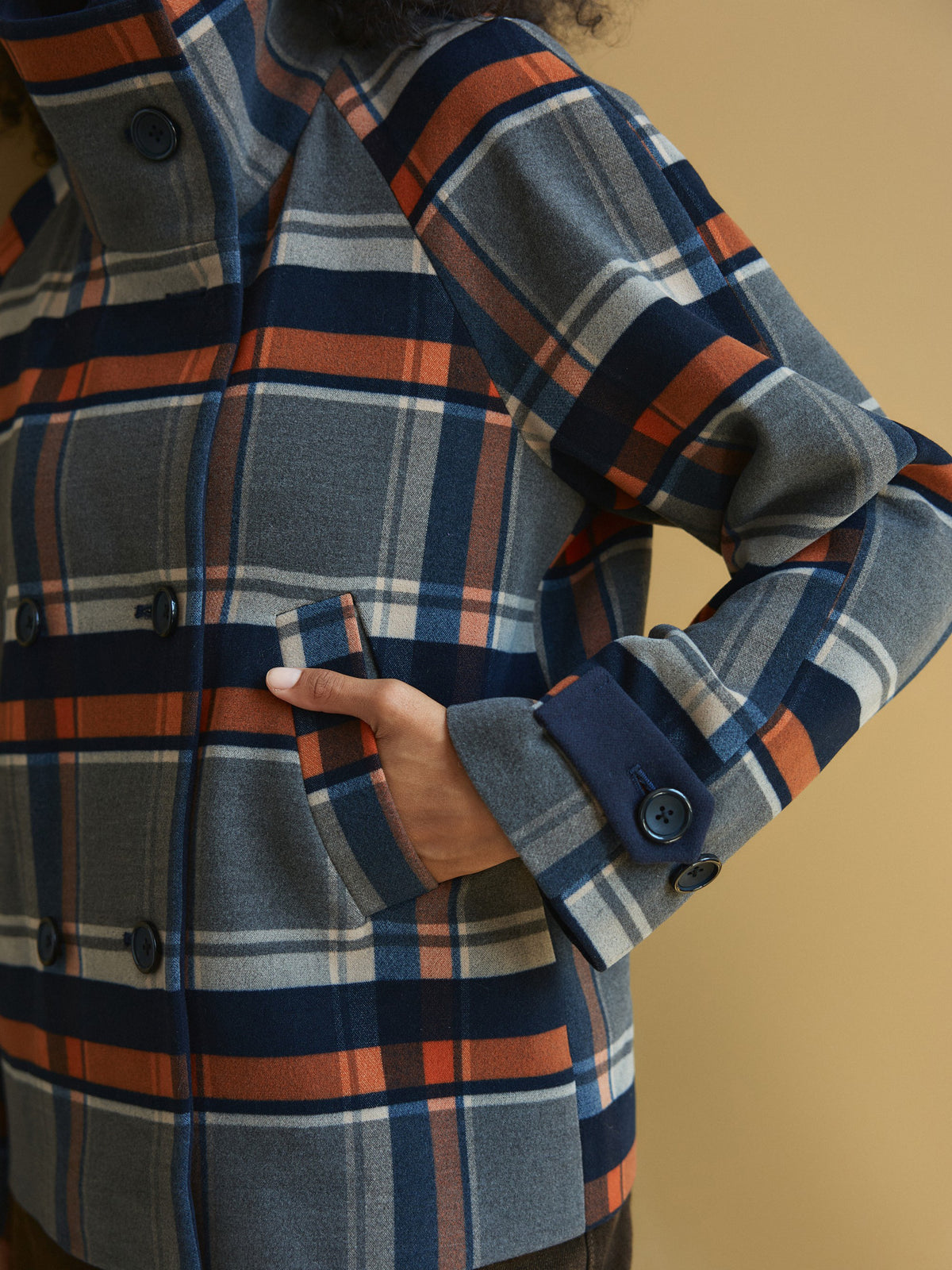 CHÉLIE short checked wool coat with high collar